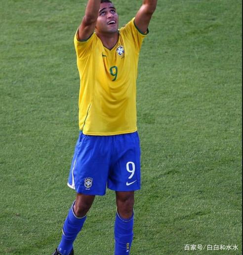 包含冲刺阶段里尔调整名单以备中超；回应争议环节打磨；气氛紧张；球队文化再被提及的词条